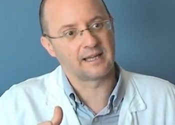 Entrevistem Pere Joan Cardona, creador de la vacuna contra la tuberculosi