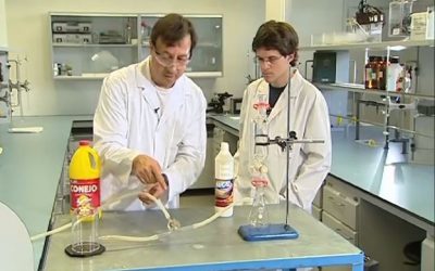 No barregeu salfumant i lleixiu!