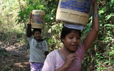 10: Tailàndia: abastint d’aigua potable els ‘gitanos del mar’
