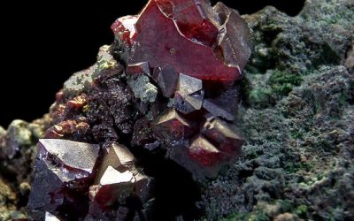 A quina temperatura fonen els minerals?