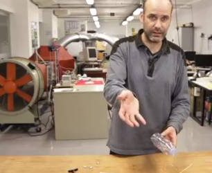 Un rodet obedient (transformacions d'energia)