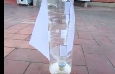 Tercera Llei de Newton: el Coet