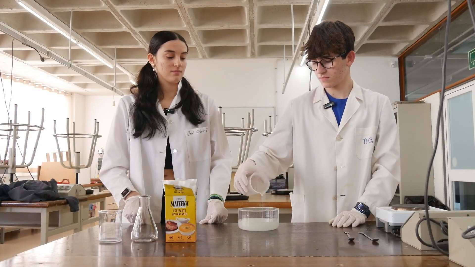 (60) De midó a plàstic (Institut Les Planes, Santa Bàrbara) 00-00-52